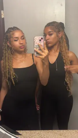 My twinnnn @Lacie.J biggg 20 !!!!🥳🥳🥳