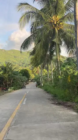Pantanggal ng stress niyo🍃 #view #province #oldsong #nature #pahinga 