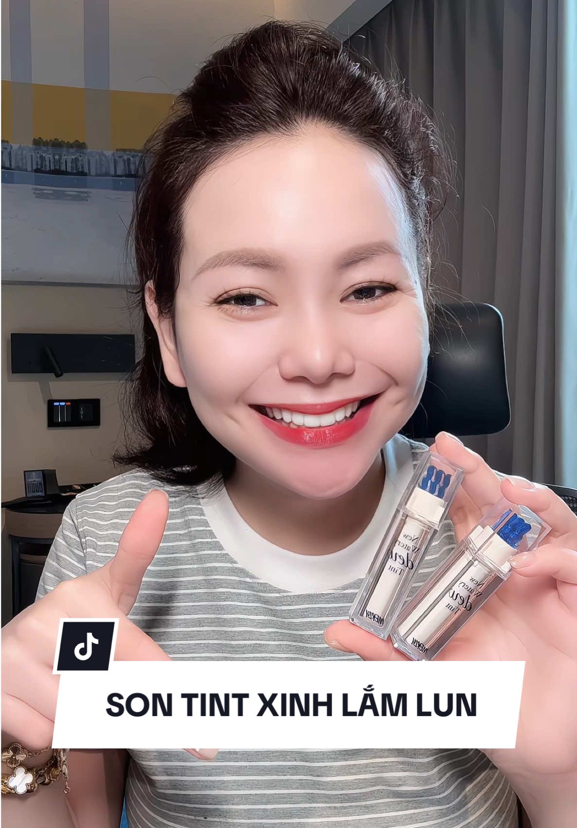 Son tint xinh lẵm luôn mấy bà ơi #luulyngoc88 #sonmoi #sontint #lipstick #merzy 