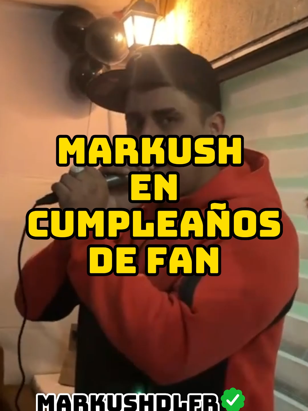 markush en cumpleaños de fan #markush #byking #viral #noche #kick #kickchile #streamer #santiago #temuco #chillan #fy #fyp #viralvideos #fyppppppppppppppppppppppp #chile #chilehumor #humor #streamers #streamersoftiktok