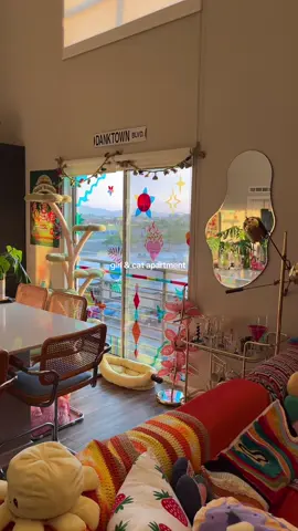 we love it here💓 #apartmentdecor #cat #fyp #maximalism #wlw 