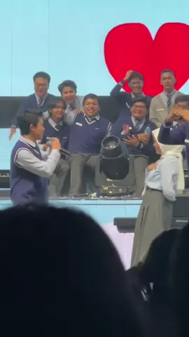 ini disuruh salting gaya apalagi ya? ☺️ fancam sc:👇🏻👇🏻                       tt: @bujanggrejo0 x: @haloakudhira  @nicholas evan @Nares #justforfun #clashofchampions #cocs2 #ninacoc #nicholascoc #narescoc #fyp #viral #xyzbca #trending 