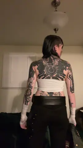 Yes it’s real yes I’m posting it for the millionth time #arcane #vi #viarcane #tattoos 
