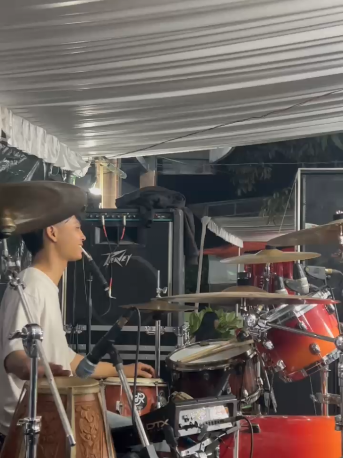 day satu belajar ngetipunk 🤕 #youcamamusik #cover #bahteracinta #rasahfyp 