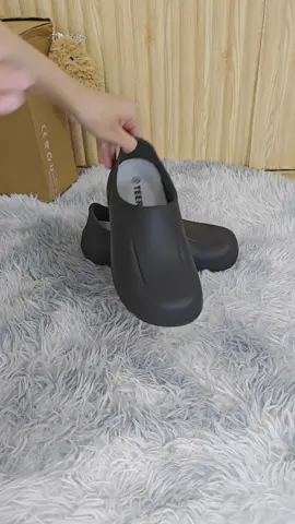 #waterproofshoes #shoes #workshoes #tiktokshop #dealsforyoudays 