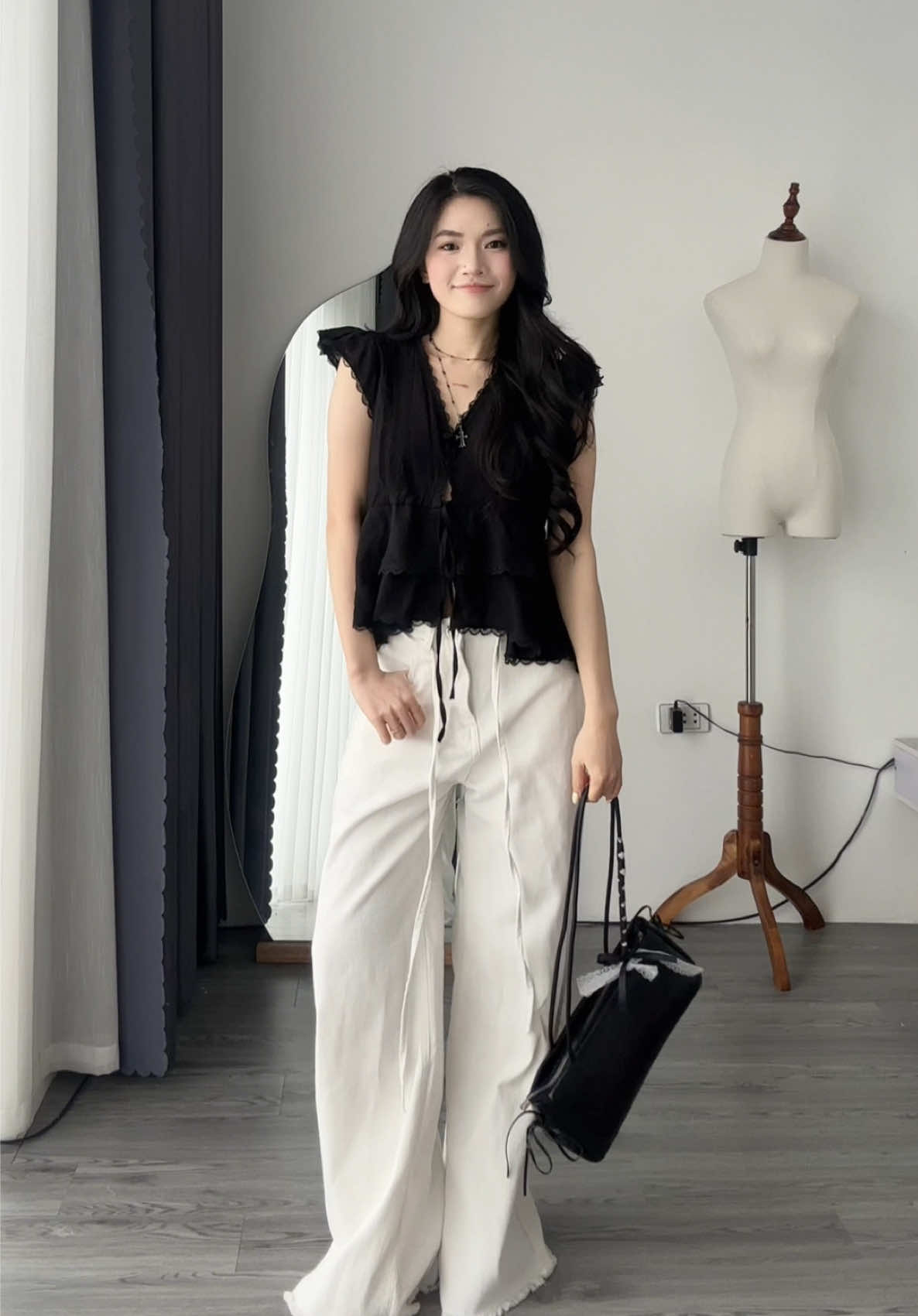 Áo xinh By @By Quinnyy #myoutfit #changmacgi #reviewlamdep #bienhinh #OOTD 