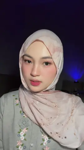 lagi suka sama hasil makeupny 🙂‍↔️💗✨