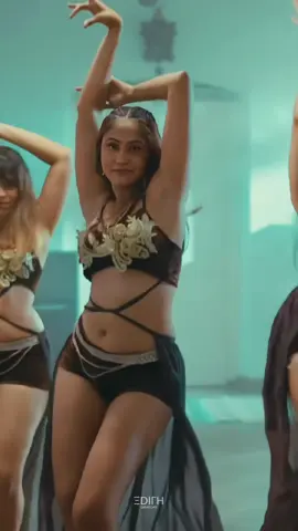එයාගෙ figure එක 💖😍 #crush #saree #dance #bellydance #foryou #viral #goviral #trending #hot #creatorsearchinsights 