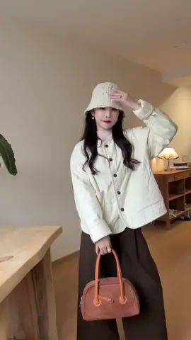 Chính thức mở bát order lại mẫu khoác này rùi nhennnn hehee 🛍️🛒 #xuhuongtiktok #OOTD #viral #fyp 