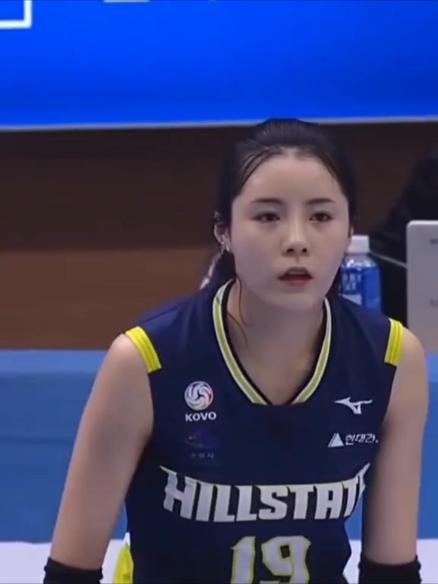 Hillstate tim paling terkocak pada masanya 😀🤏🥰 #leedayeong19 #bestsetter #volleyball #hillstate #koreavolleyball 