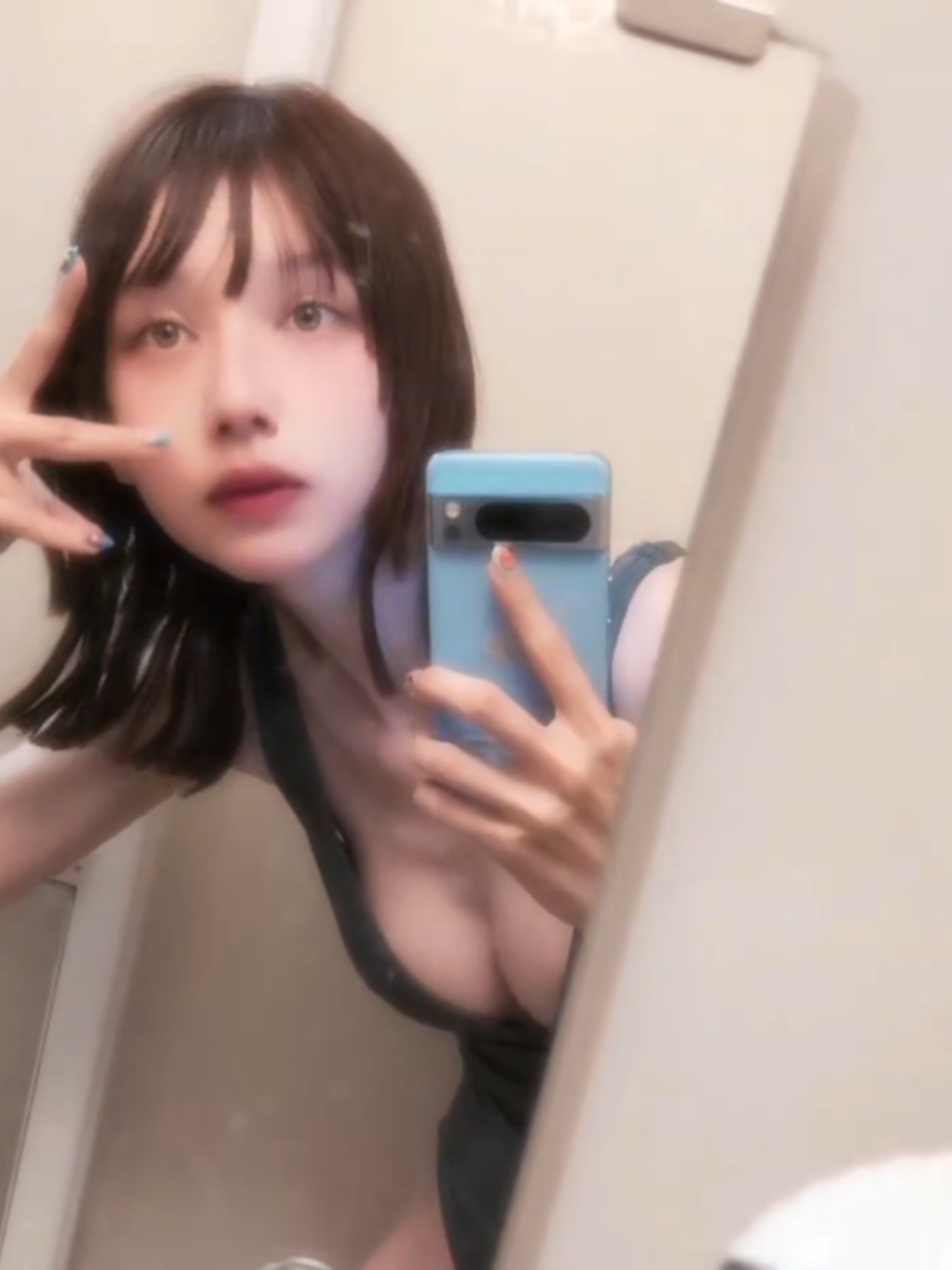 緑のスクール水着