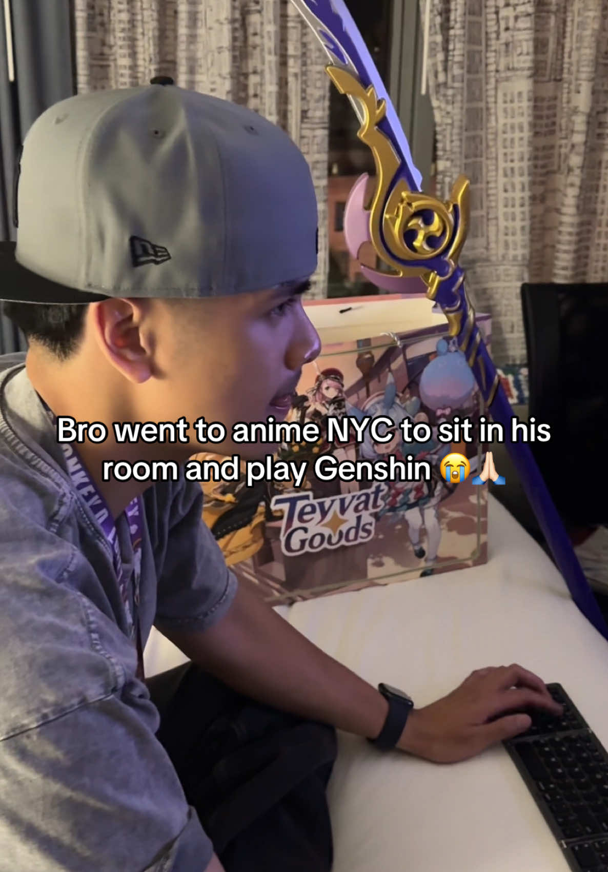 What’s wrong with him 😭 #genshin #GenshinImpact #animenyc2025 #genshinmeme #chawndo 