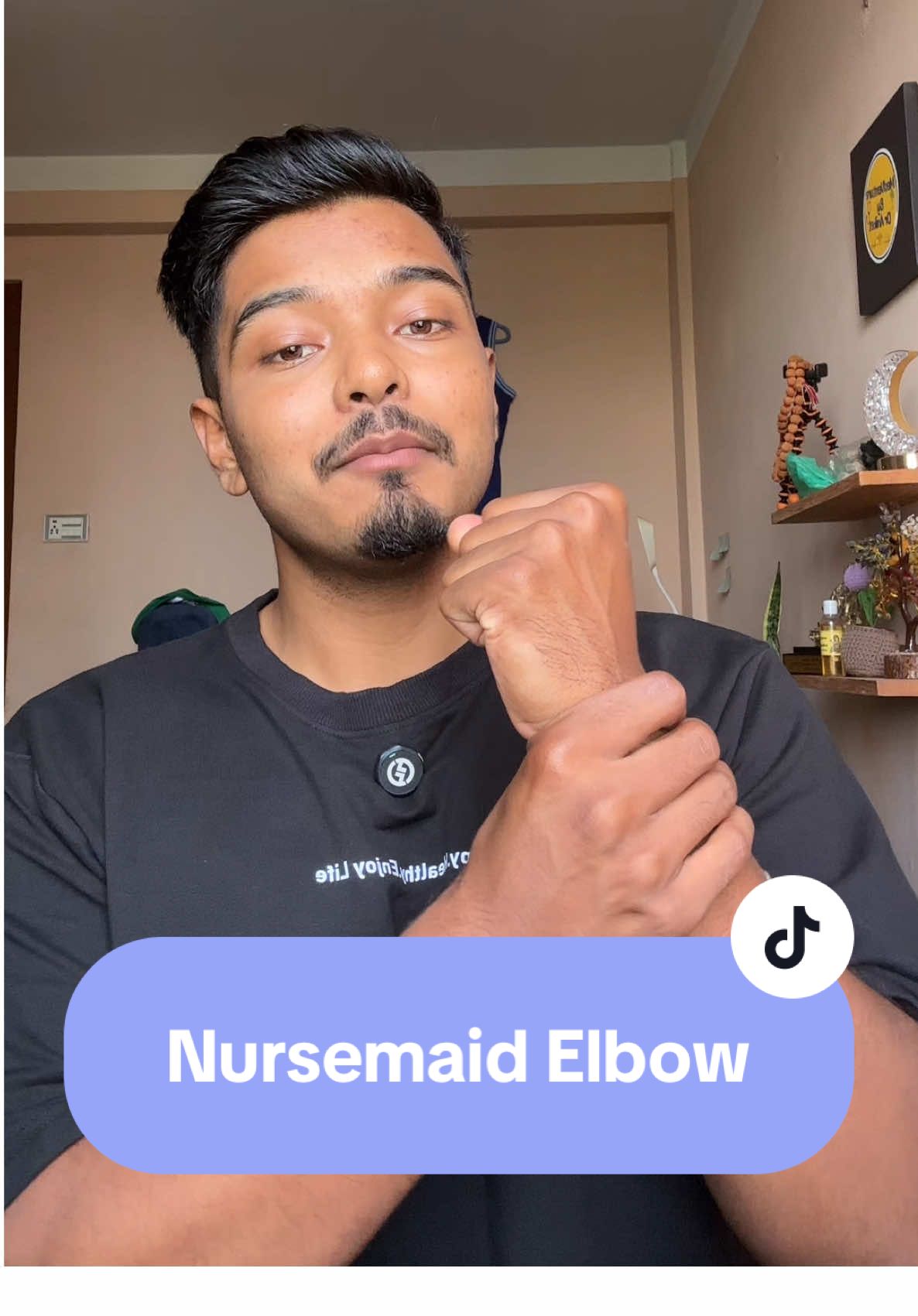 Never carry baby like this🙏🏽. . . . #draniket #healthtips #elbow #nursemaidselbow #awarness 
