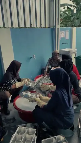 Simulasi cuci ompreng bersama relawan #generasiemas #badangizinasional 