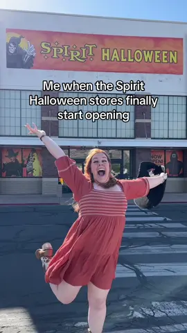SPOOKY SEASON HAS ARRIVED 🎃 #halloween #spookyseason #itstime #spirithalloween #funny 