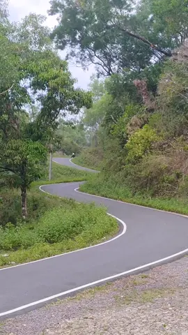 Berpetualang berarti Anda bersedia pergi ke tempat yang belum pernah Anda kunjungi sebelumnya dan melakukan hal-hal yang belum pernah Anda lakukan, meskipun Anda tidak tahu bagaimana hasilnya nanti #bismillah #alhamdulillah #bersyuk #barru #pujananting @barruseru 