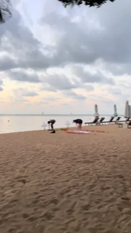 #sanurbali #balibeach #pantaibali #beachlife #sanur #jalanpagi #morningroutine 