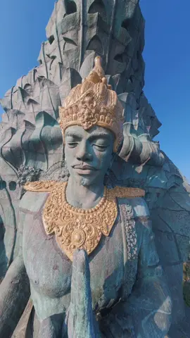 Bukan sekadar patung, tapi warisan agung yang menyatu dengan keindahan alam dan spiritualitas Bali. #fpv #bali #gwk #indonesia #fyp 