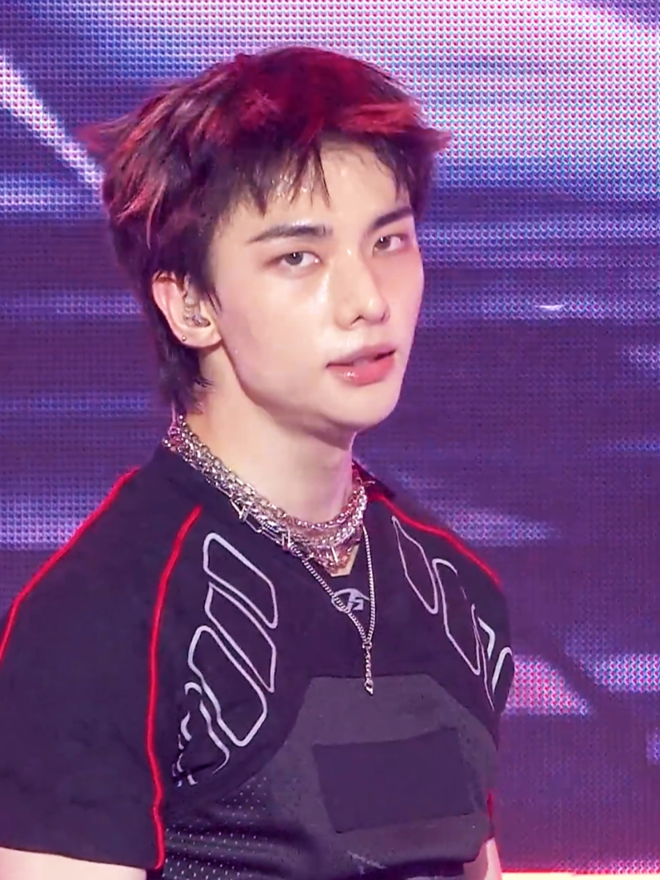 Stray Kids Hyunjin- Ceremony 