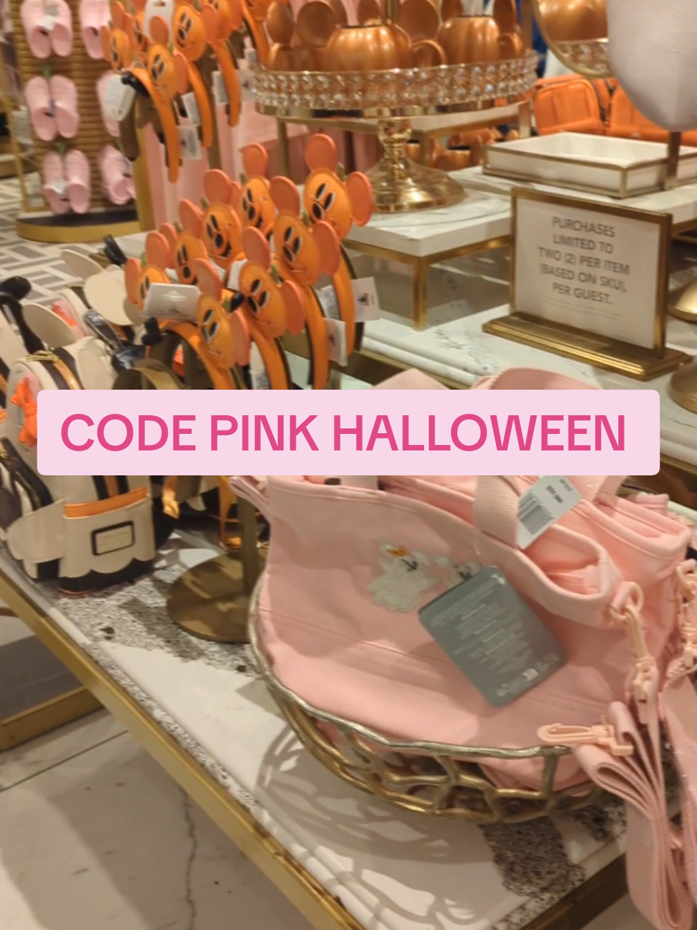 I found a few of the pink Halloween items in Hollywood Studios today!! I was previously told the tee has sold out so absolutely thrilled I managed to grab one!  #disneymerch #disneyhalloween #halloweendisney #halloweendisneystyle #disneyadult  @Disney Parks UK @Disney Parks 
