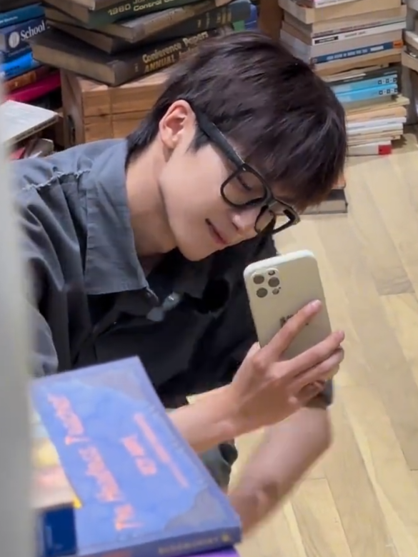 ziyu so handsome 😘🫶❤️  #ziyu #revengedlove #tianxuning #foryou #fypシ゚ 