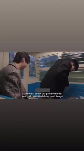 Of course, Byeon Woo Seok never forgets to always praise Kim Hye Yoon's beauty 😊 Cr to owner 🤍 #lovelyrunner #bts 