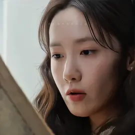 New Drama🔥🔥🔥. Plot time travel begini jadi dejavu sama satu Ktrauma yg endingnya ngegantung sampe hari ini. Semoga ini endingnya beda😅. Btw, ini kisahnya ttg koki cewe ini balik ke Dinasti Joseon setelah membaca sebuah buku lama dan bertemu dgn si Raja.  #bonappetityourmajesty #imyoona #leechaemin #masukberanda #fypシ 