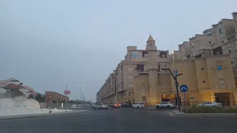 أبي بردة عن أبي موسى قال: قال رسول الله صلى الله عليه وسلم: المؤمن للمؤمن كالبنيان يشد بعضه بعضاً. متفق عليه. وعن جابر بن عبد الله رضي الله عنهما قال: سمعت رسول الله صلى الله عليه وسلم يقول: أفضل الذكر لا إله إلا الله، وأفضل الدعاء الحمد لله. رواه ابن ماجه والترمذي وحسنه
