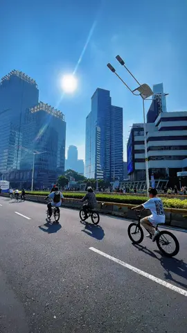 CFD JAKARTA  • • • #jakarta #cfdjakarta #cityview #foryou #carfreeday 