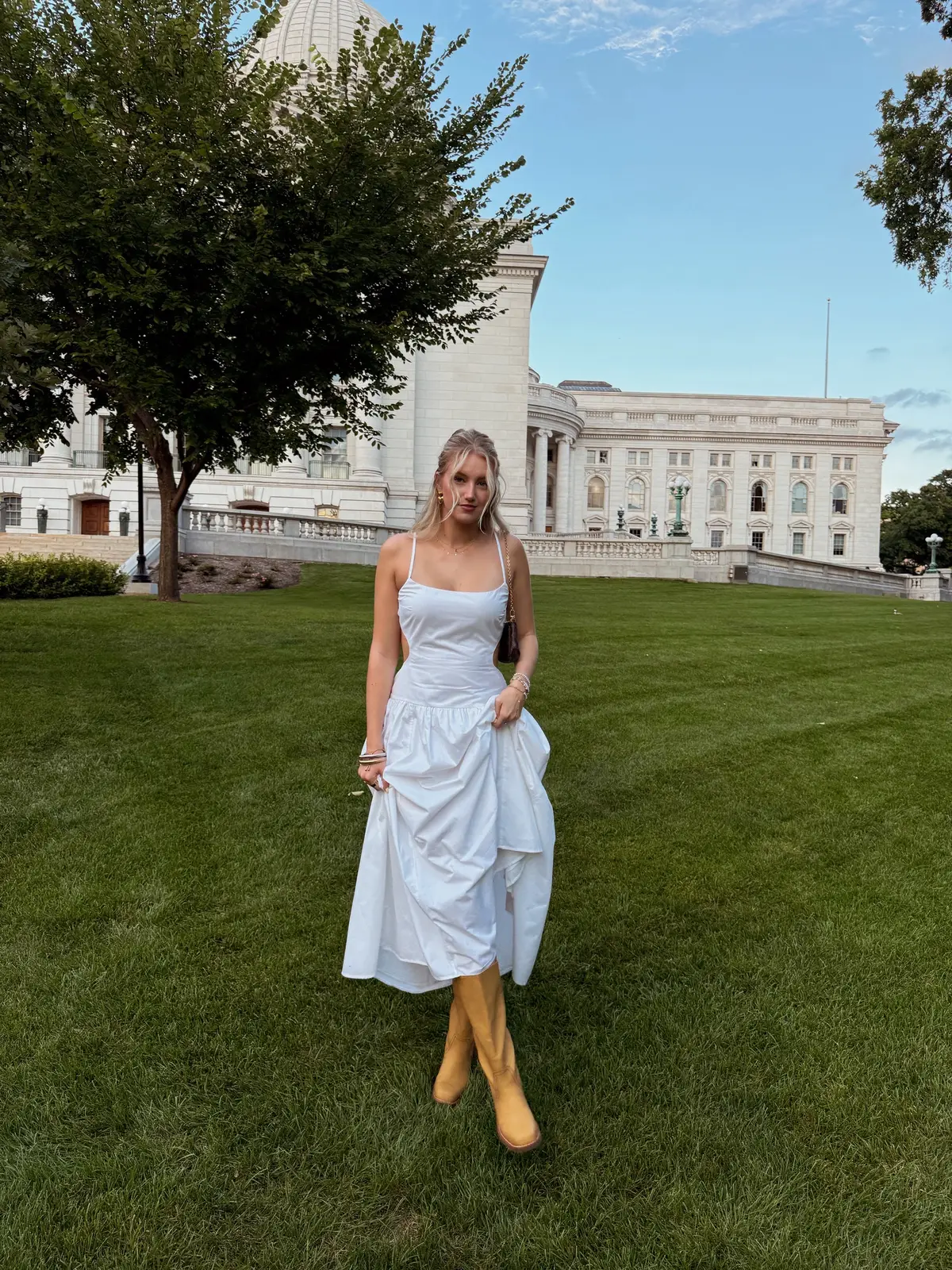 @Frye and Co.  @abercrombie #datenightoutfit #abercrombie #falloutfitinspo #summeroutfitinspo #fallfashion #datenight 