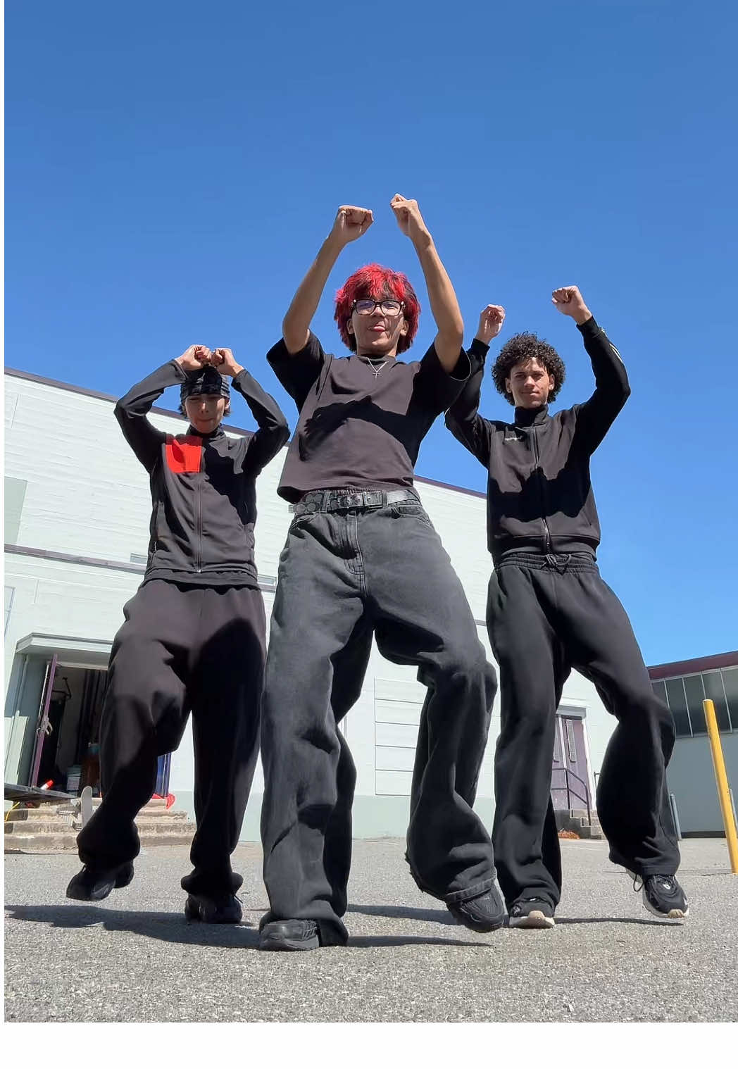 Had to run it wit these fools @Romy @lyjuh #trio #dance #vancouver 