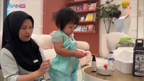 posesif banget aa nya #raffinagita1717 #lily #tumblerviral 