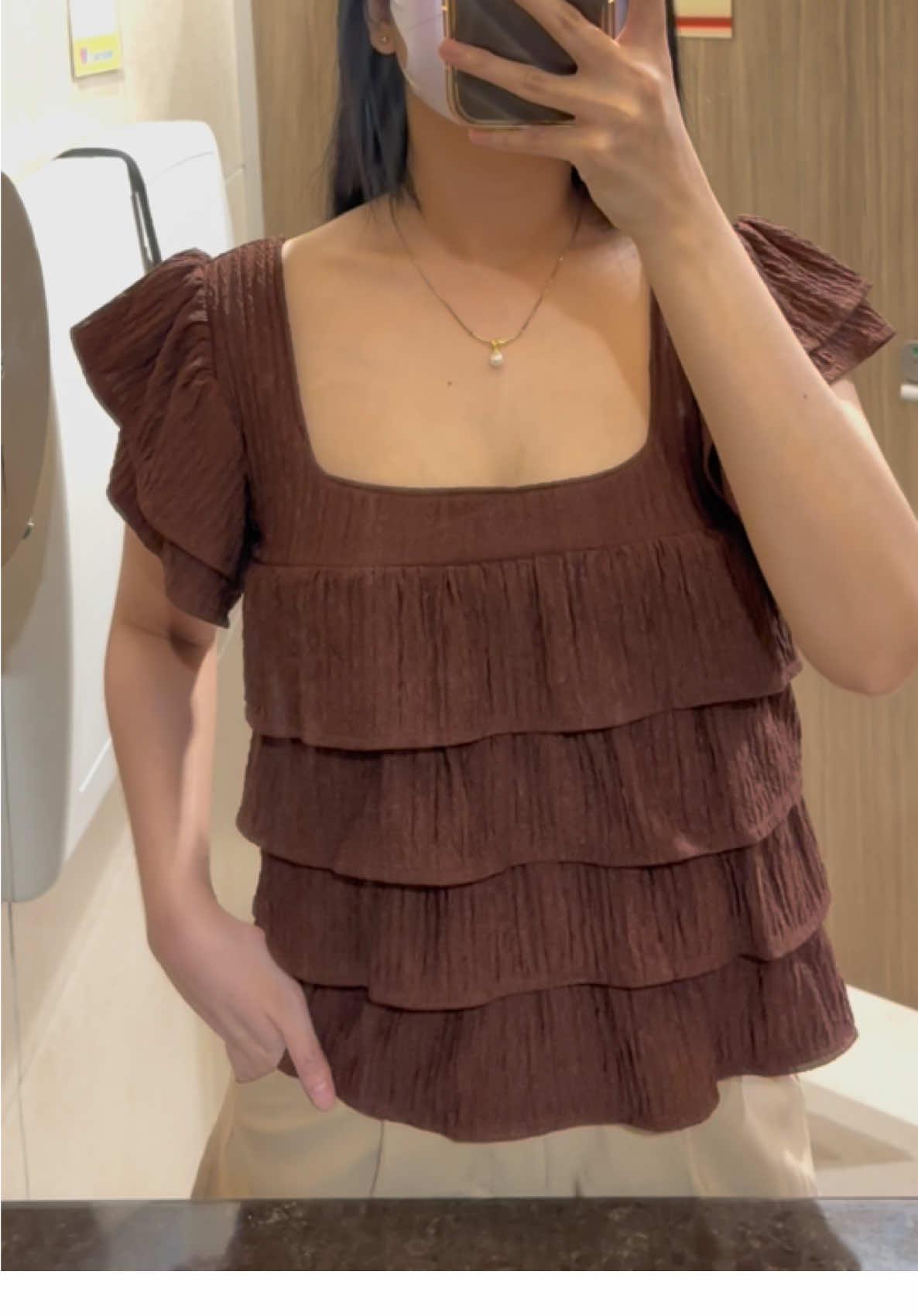 Makapal at maganda tela. 😍 #top #peplum #layered #elegant #OOTD 