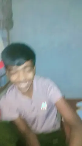 কে কে চেনেন কমেন্টে বলে যাবেন 