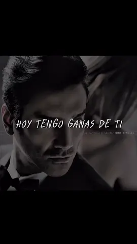 Alejandro Fernández ft Christina Aguilera - (Hoy tengo ganas de ti) 2013 Confidencias es el decimocuarto álbum de estudio de Alejandro Fernández, lanzado internacionalmente el 27 de agosto de 2013. Fue producido por el legendario Phil Ramone, conocido por su trabajo con Sinatra y otros gigantes del pop. Grabado en Los Ángeles entre 2012 y 2013, es un disco de baladas románticas y pop latino, críticamente aclamado y considerado uno de sus trabajos más cosmopolitas. Aunque mantiene destellos de su tono ranchero, el disco apunta claramente al pop global con duetos de lujo. 	•	“Hoy Tengo Ganas de Ti”, dúo con Christina Aguilera, fue el sencillo principal del álbum y tema principal de la telenovela La Tempestad. Alcanzó el número 1 en México y figuró entre las principales listas en España y EE.UU.; el video oficial fue dirigido por Simón Brand y se estrenó el 19 de julio de 2013. 	•	“Me Olvidé de Vivir”, dueto con su padre Vicente Fernández, aporta emoción pura al álbum. 	•	También hay un dueto en inglés con Rod Stewart en “Nobody Knows You When You’re Down and Out”, una pequeña joya crossover entre bolero-pop y blues clásico. El álbum debutó en el número 1 en los rankings Billboard Latin Pop Albums y Top Latin Albums, llegó al puesto 19 en el Billboard 200, fue número 1 en España (con disco de platino por 40 000 copias vendidas), y en México también alcanzó el primer lugar y recibió certificaciones de disco de platino y oro. La edición estándar incluye once canciones; la edición deluxe trae 14–15 pistas más un DVD adicional. El álbum incluye clásicos reinterpretados que lo acompañaron desde su infancia, como “Te Quiero, Te Quiero”, “A Pesar de Todo”, “Cóncavo y Convexo”, “Procuro Olvidarte”, “¿Por Qué Te Vas?”, Cenizas, Desahogo y varias más. Filtrar todo en limpio es como usar un hilo fino entre tradición, emoción y pop mundial. El video musical de “Hoy Tengo Ganas de Ti”: Estrenado el 19 de julio de 2013, fue dirigido por Simón Brand. Es una versión intensa, dramática, con la química vocal entre Alejandro y Christina como eje. El video fue muy bien recibido por la crítica y el público, con nominaciones a premios como Canción del Año (colaboración vocal) en los Billboard Latin Music Awards y Video del Año en Premios Lo Nuestro. El tema fue extremadamente exitoso, recibiendo certificaciones como triple platino en México, y consolidándose como una de las baladas más emblemáticas del año. Confidencias debutó fuerte en todas partes, combina baladas clásicas con duetos poderosos (Christina, su padre Vicente, Rod Stewart) y exhibe al Potrillo como puente entre el alma ranchera y el pop global. Hoy Tengo Ganas de Ti fue el estandarte: tema principal de telenovela, chart-topper, video emotivo dirigido por Simón Brand, y canción que sigue resonando como una confesión abierta al corazón.#amor #romance #alejandrofernandez #⭐️ 