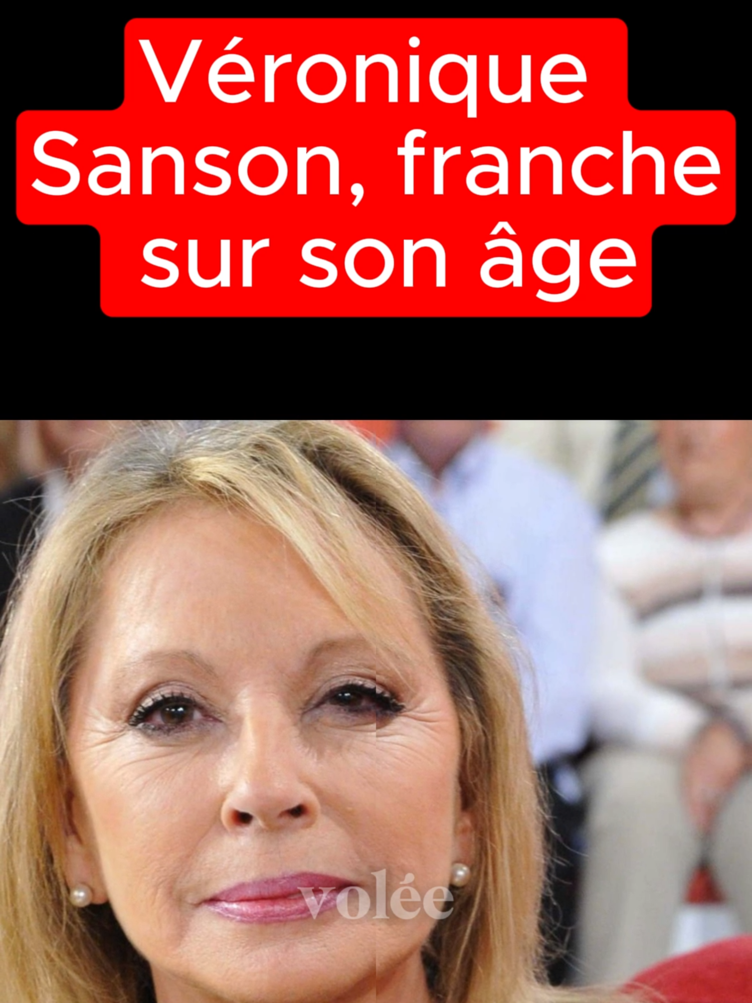Elle joue même avec des poignets cassés… Véronique Sanson, machine de scène ! Véronique Sanson n’a pas dit son dernier mot ! À 76 ans, elle défie les normes avec une énergie folle et un humour ravageur.