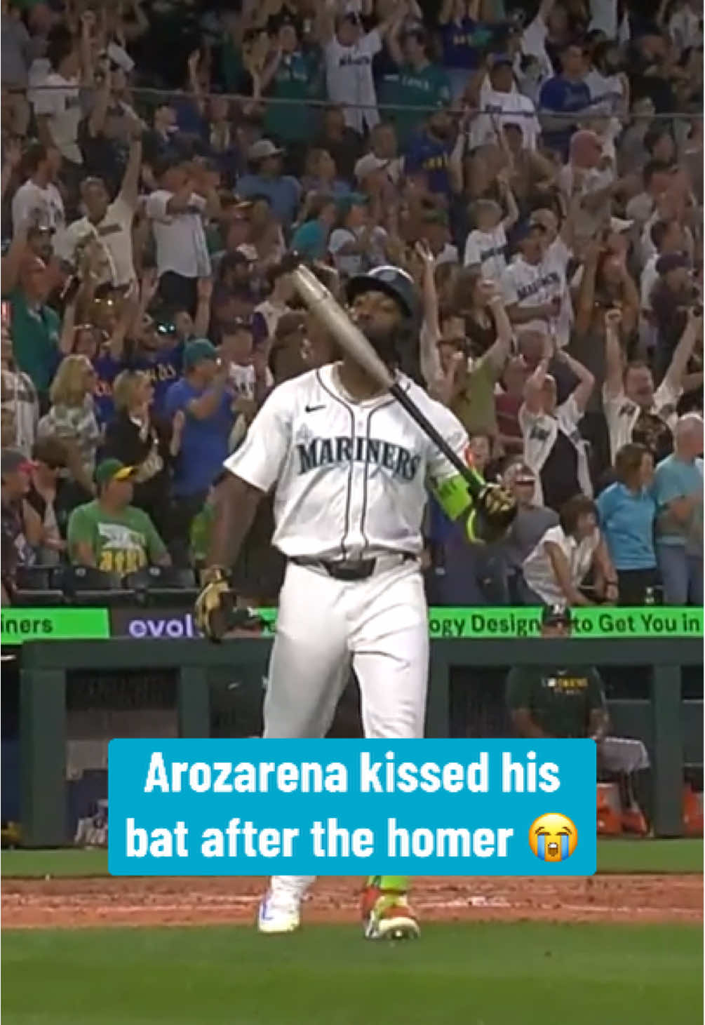 Aroz showing love to his bat after the game-tying bomb 😂 (via @MLB, ROOT SPORTS) #MLB #baseball #mariners