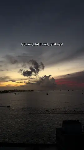 Let it go!#fyppppppppppppppppppppppp #saiyaaraoldversion #sunsetlover #ocean #xyzbca 