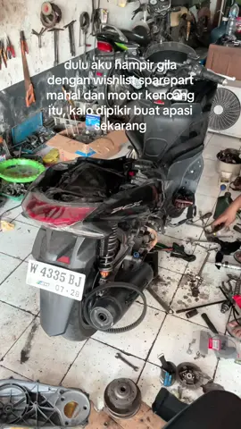 saiki seng penting anak bojo iso mangan ambek urip makmur wes alhamdulillah 🤲🙏😁