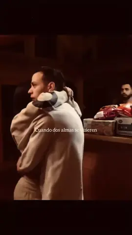 Cuando dos almas se quieren... #carlosparra🕊️ #liliangriego #losparra #pareja #porsiempreennuestroscorazones 