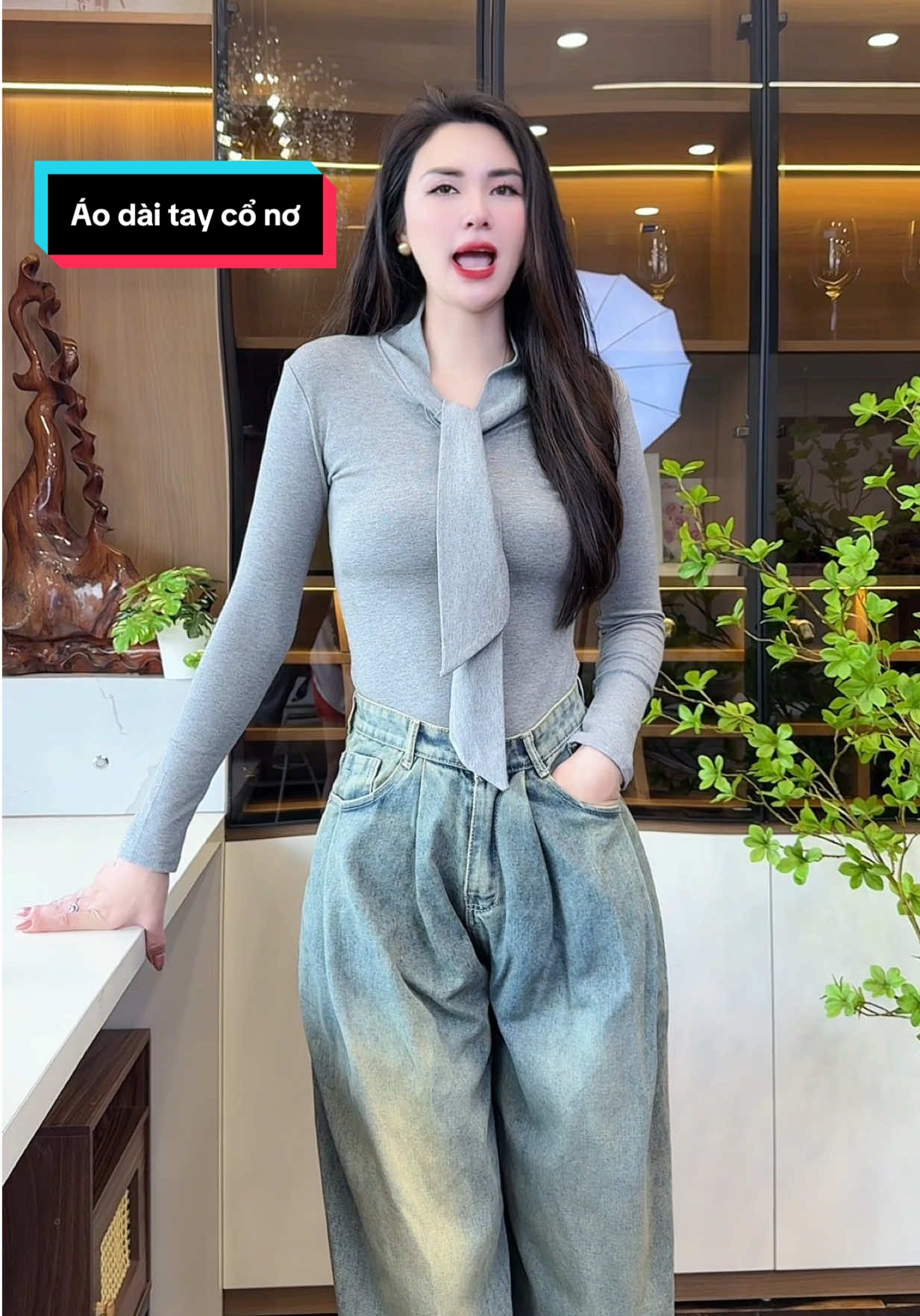 Mùa thu rồi các nàng chuẩn bị sắm mấy em áo dài tay mặc thui #thudongxudaily #review #aothundaitay #aothunnu #aothun 