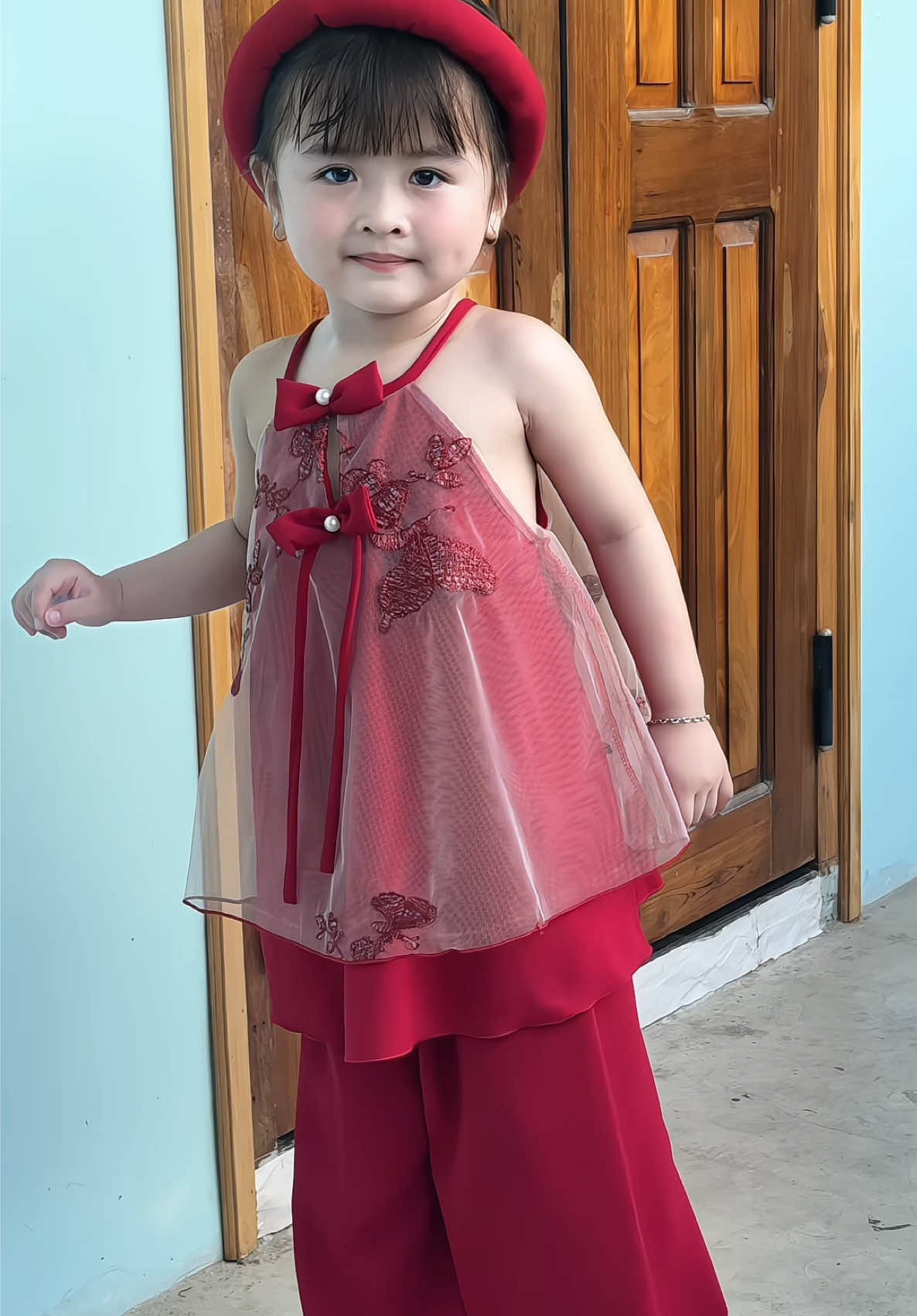 Các dì đã mua đồ Trung Thu cho bé nhà mình chưa ạ… Set này xinh lắm nè các dì#embun #doxinhchobe #thoitrangtreem #thoitrangchobe #dobegai 