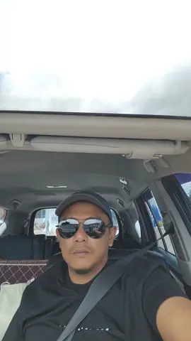 Sekomplotan Membuat Hutang. Rakyat yang bayar.. 