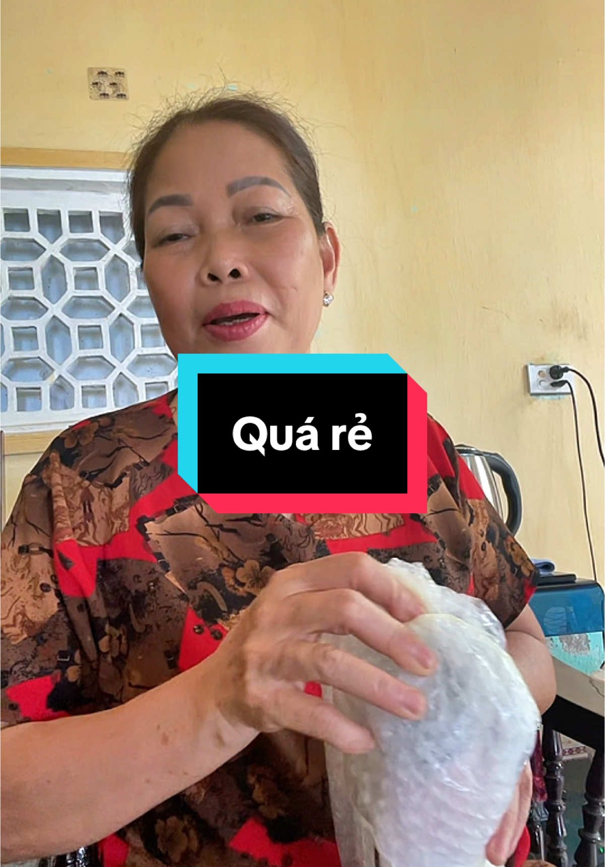 Chuẩn bị sẵn sàng ô che mưa nắng để đi xem duyệt binh #bichngavotu#combo2ouv #xuhuong 