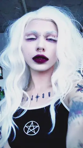 Trying to post consistently. I’ve been really trying to breach into a new era of expression, the liberation I feel to be stepping outside myself has been nothing short of the most wonderful & powerful discovery of myself yet. I evolve daily. Life has been surprising me in new and beautiful ways by the minute, and I want to share more of that with yall 🫀
