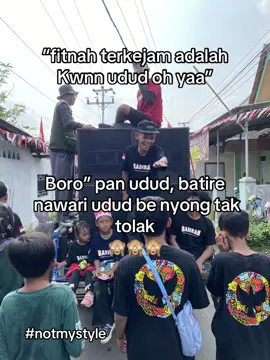Not my style men 😭  #tegalsolidarity #tegall #tegalpride #tegalhits #tegal24jam #tegalstory #tegalboys🏴‍☠️ #zmn14 #fyp #fouryou #fouryoupage #likе #1jtviews #storykatakata #storytime #storywa #beranda #lewatberanda #4yow #fypageシ #bismillahfyp#fypsemuaorang #wajibfyp#lewatberandafyp #berandatiktok #kaciwww #fyp #storyanakmalam #story #katakata #smpstory🌻 #like #views #stories #fotolive #tegalngapak #tegalviral #fypシ゚viral🖤tiktok 