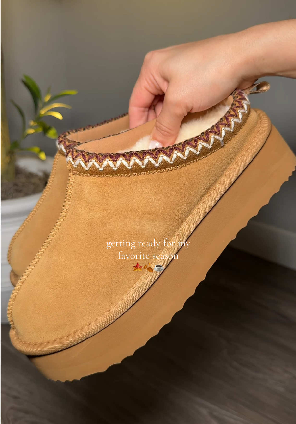 A must have for fall / winter 🍂 @Dream Pairs  #boots #sleepers #fallfashion #fallshoes #shoes 
