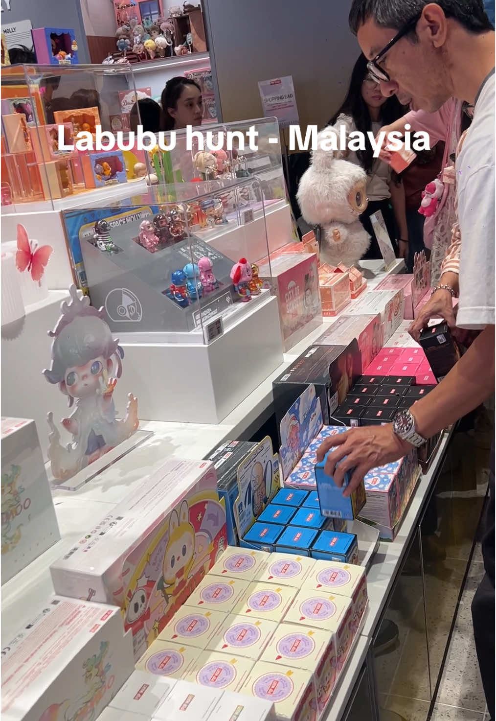 It’s the little things in life🥰  -flying to different countries trying to find a real Labubu is a struggle 😭