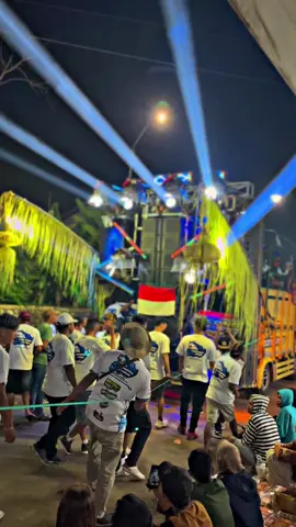 Nyerang howo adem#karnaval #pangklunganwonosalam #saoundviral #soundhoregjawatimur #masukberanda #soundkarnaval 