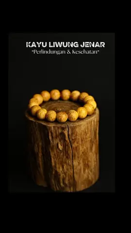 Gelang istimewa dari Kayu Liwung Jenar, dipercaya memiliki energi mistik untuk perlindungan, kewibawaan, dan ketenangan batin. 🌿 Tak hanya itu, khasiatnya juga diyakini membantu menjaga kesehatan dan daya tahan tubuh. Elegan dipakai, bermakna untuk jiwa dan raga ✨ 🔖Hashtag: #KayuLiwungJenar #GelangBertuah #foryoupage  #EnergiPositif #fyp 